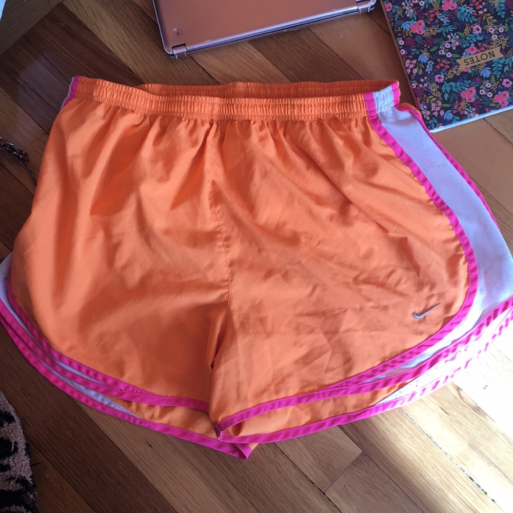 Nike DriFit Shorts Orange/Pink